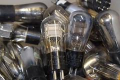 (qty 1) ANTIQUE GLOBE STYLE VACUUM TUBES – DUDS – 01 12 26 27 30 71 47 80 etc
