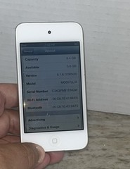 Apple iPod Touch 4th Gen 8GB White A1367 MD057LL/A iOS 6.1.6 Tested Works Read