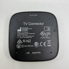 Sonova TV Connector Black Jack Connector Made In Vietnam 5V 0.5A Soundfield