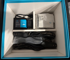 Original HTC Vive Virtual Reality Headset (99HAHZ024-00)
