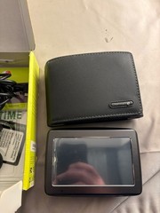 TomTom VIA 1435TM Car GPS System USA/Canada/Mexico LIFETIME MAPS & TRAFFIC
