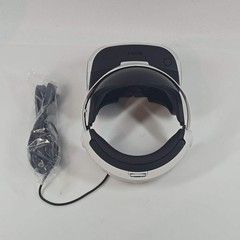 Sony PlayStation VR Skyrim Bundle VR2 Headset White/Black CUH-ZVR2
