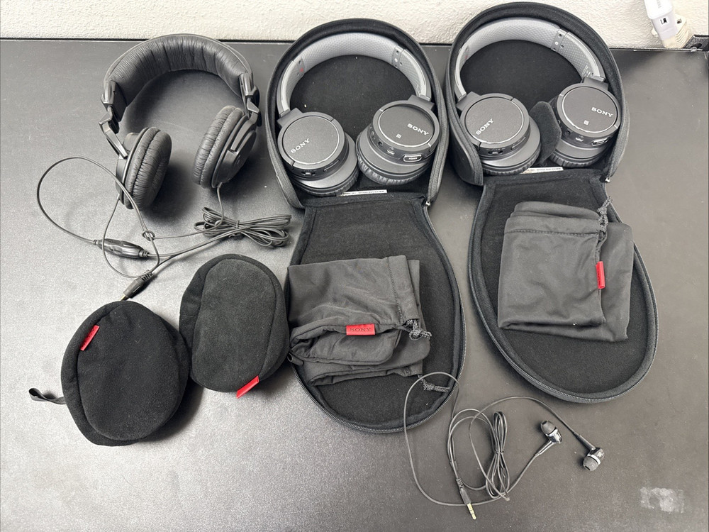Lot Of 3 Headphones & 1 JBL Earphone