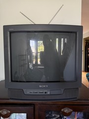 Sony Trinitron KV-20TS29 20” CRT TV Retro Gaming with all Cables (Tested)