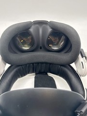 Meta Quest 3 512GB Standalone All-in-One VR Headset S3A – Scratches on Lens