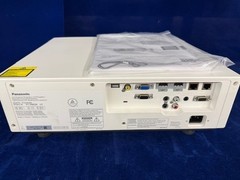 Panasonic PT-VMZ50-U7 5000 Lumen WUXGA Laser LCD Projector LAMP HOURS 2003-3999