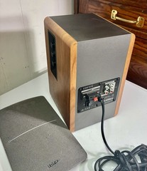 Edifier R1280T Powered Bookshelf Speaker 2.0 Active Near Field Studio Multimedia