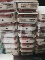 NEW-Apple iPod Touch 5th/6th/7th Generation 64/128/256GB All colors-Sealed lot