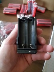 50 Ultrafire BRC 3000 Mah 3.7 Volt Lithium Ion Batterys & 25 Chargers