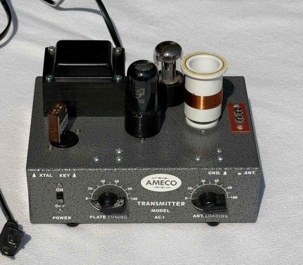 AMECO® AC-1 CW transmitter-FINISHED REPLICA Black Knobs