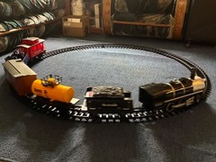 PRE-OWNED 2050 BLACK TRAIN WITH CONTROL REMOTE