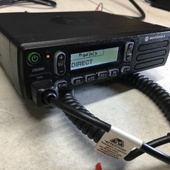 Motorola CM300D AAM01QPH9JA1AN UHF 403-470 MHz 99ch 40 Watt Digital mobile radio