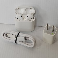 Apple AirPods 2nd Generation with Charging Case A1602 A2032 A2031 –Genuine Apple