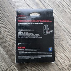 SANDISK Sansa Clip Zip 4GB MP3 Player – Jumpstart Red – Factory Sealed!