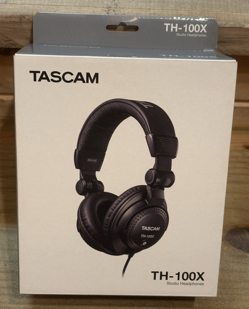 TASCAM TH-100X Closed-Back Studio Monitoring Headphones New In Box