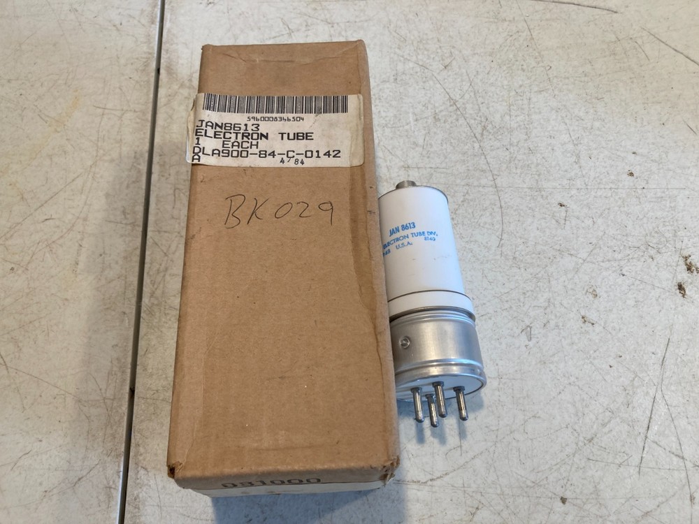 1X ITT JAN 8613 Hydrogen Thyratron Transmitting Electron tube NEW NOS
