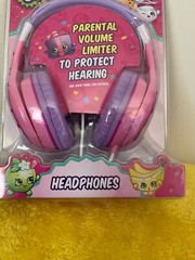 Shopkins Headphones ADJUSTABLE HEADBAND Volume Limiting Technology KID SAFE