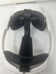 Meta Quest 3s 128GB Batman Edition VR Headset +Controllers + Yoges Strp- NO GAME