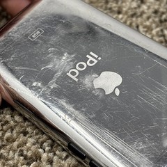 Apple Ipod Touch 4th Generation A1367 8GB Tested Reset Cracked Screen