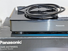 Panasonic DMR-BST940 3D Blu-ray Recorder / 2TB HDD in original packaging,…
