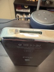 4th Generation iPod (Click Wheel) with a 40 GB