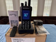 Motorola Solutions R7 UHF -CAP-MAX- (Enabled) FPP FKP WIFI BT GPS (NA Region)