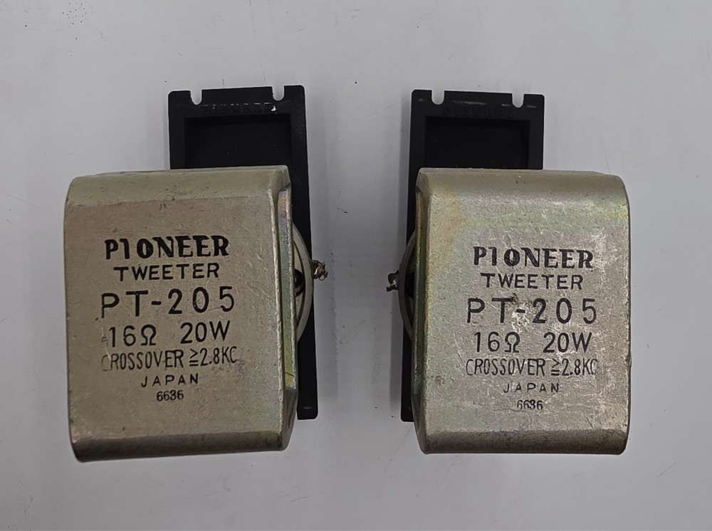 2 – Vintage Pioneer PT-205 Horn Tweeter 16 Ohm Tweeters