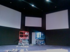 1 GALLON HD Projector / Projection Screen Paint (4 Quarts)1080p Commercial Grade