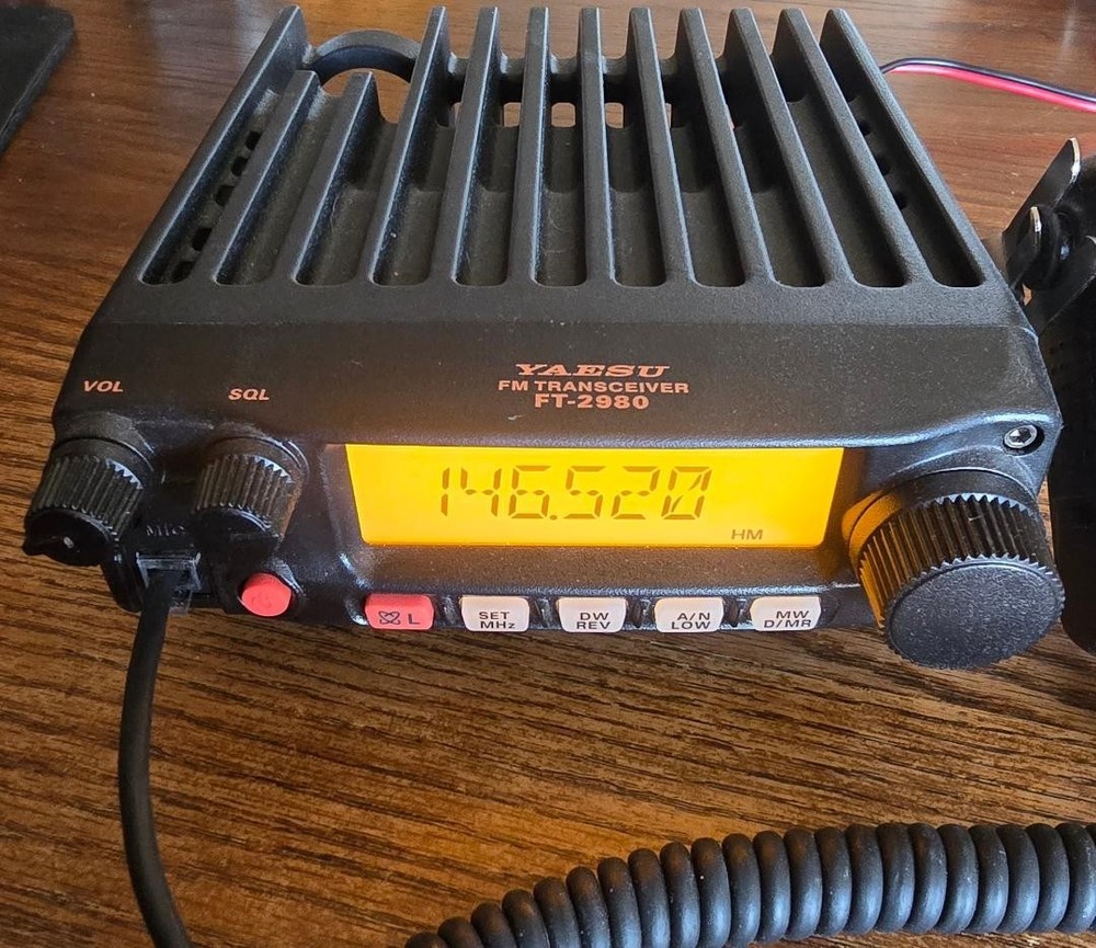 YAESU FT-2980 2 METER AMATEUR HAM RADIO TRANSCEIVER