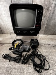 Black & White Alaron 5″ Portable Mini TV TV-630 RWA Rechargeable Am/FM RADIO