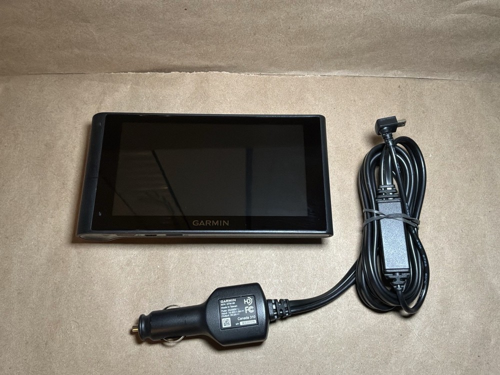 Garmin NuviCam LM GPS Navigation w/ Dash Cam 6″ Screen w/ GTM 60 *Read*