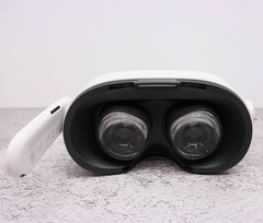 Meta Quest 3S 128GB VR Headset BROKEN