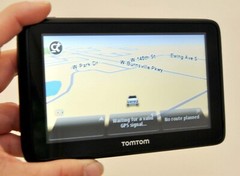 NEW TomTom GO 2535TM Car GPS Set 5″ LCD USA/Canada/Mexico LIFETIME MAPS +TRAFFIC