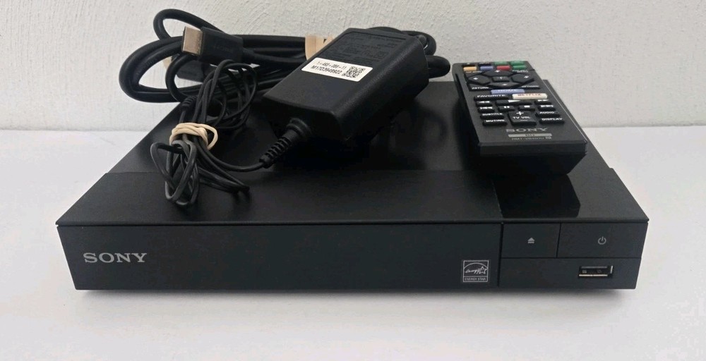 SONY BDP S1700U Blu-Ray DVD Player Dolby Digital True HD/DTS w/DVD Upscaling