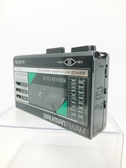 Sony Walkman WM-F18/F28 AM/FM Radio Cassette Player Tested Working