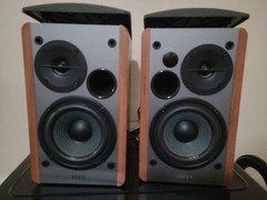 Edifier R1280T Powered Bookshelf Speakers, Studio Monitor W/ Remote