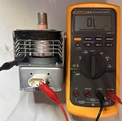 Toshiba 2M231H(L) Magnetron. Includes 5kV 0.8A Fuse