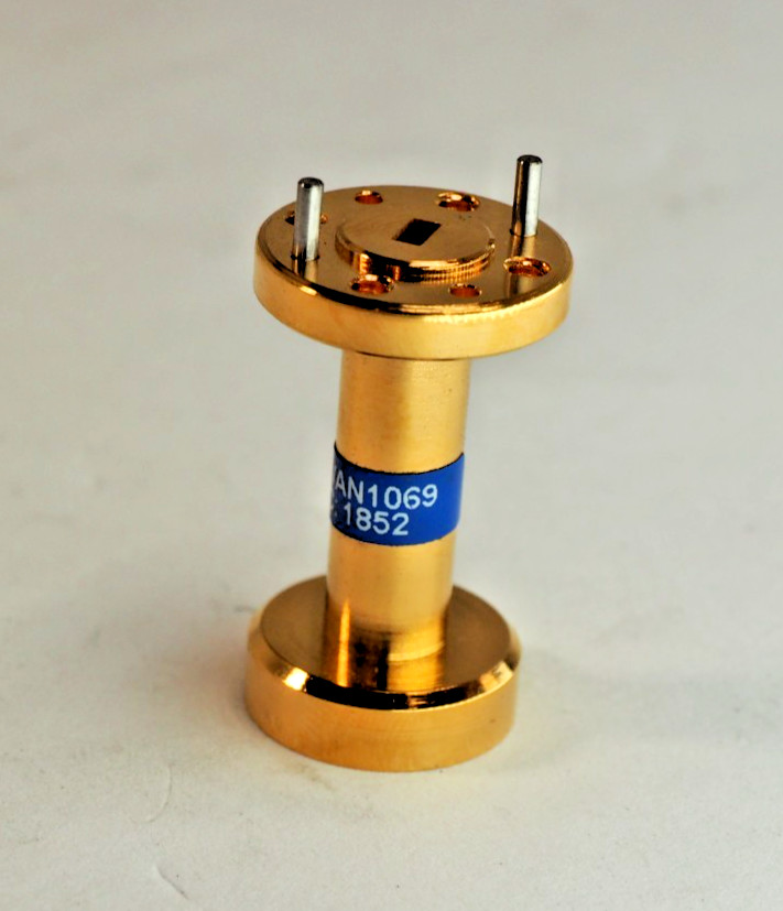Fairview Microwave PEWAN1069 Waveguide RF ANTENNA General Horn Screw-Mount