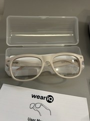 weariq smart glasses Beige Glossy Frame