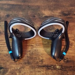 HTC Vive Cosmos Controllers Set – Left & Right – OEM – Tested 2Q3Z200 / 2Q3Z100