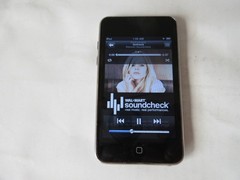 ipod touch 3rd generation 32gb mp3 music player(5714songsMC008LL)