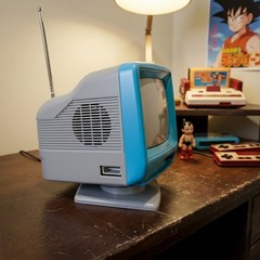Vintage Dong Sheng 5.5″ Mini CRT Black & White TV With Built-in Retro Famicom 8-