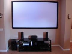 HD Projector / Projection Screen Paint Solution – 1 Quart 4K Full HD 1080p 3D