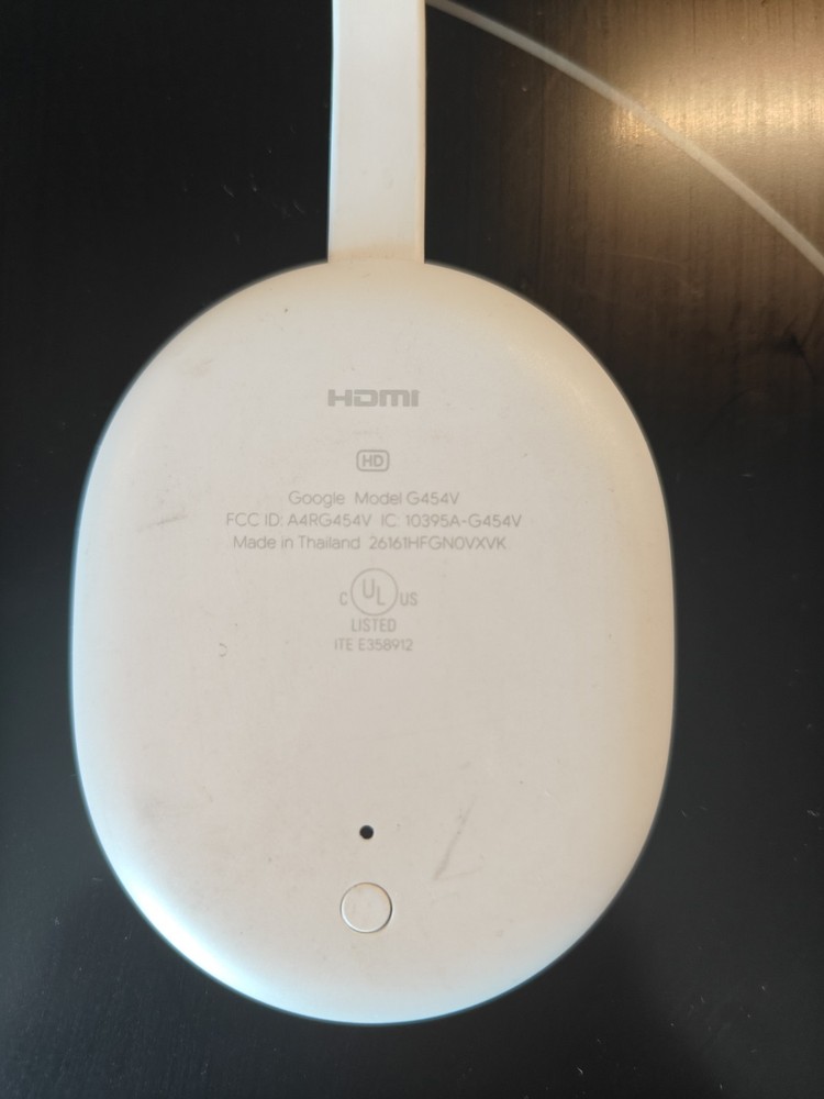 Google Chromecast 2nd Gen 1080p 8GB HDMI Streaming Dongle, White (G454V)