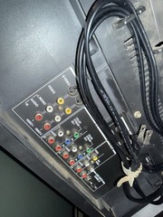 Toshiba 36HFX71 36 Inch HD CRT With 3 Remotes