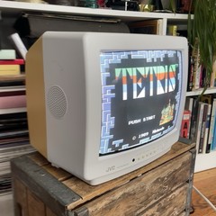 JVC Mastercommand C-13WL513” CRT VTG Retro Gaming Television White & Yellow 1994