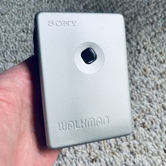 Sony WM-EX500 Walkman Cassette Player, Awesome Silver ! Working !
