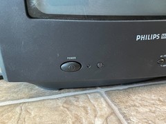 Philips Magnavox Smart Series 13″ CRT TV Retro Gaming Works w/ Antenna & Remote