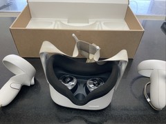 Meta Quest 2 White Standalone VR Headset with Controllers & Original Box