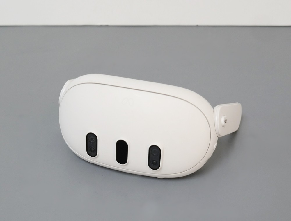 Meta Quest 3 128GB VR Headset ONLY – White 899-00579-01